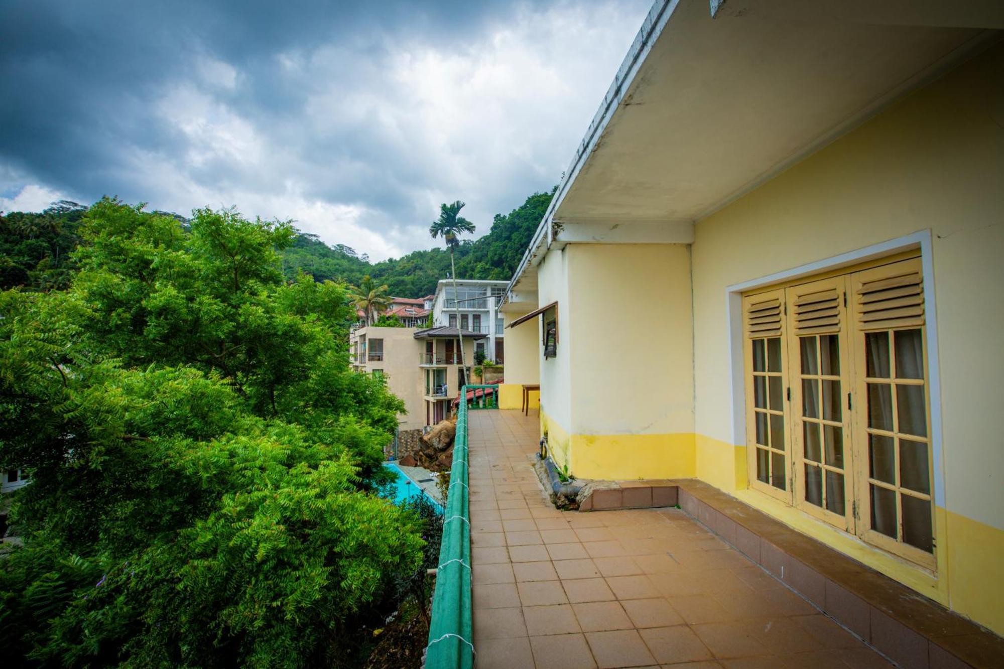 Sunbloom Inn Kandy Luaran gambar