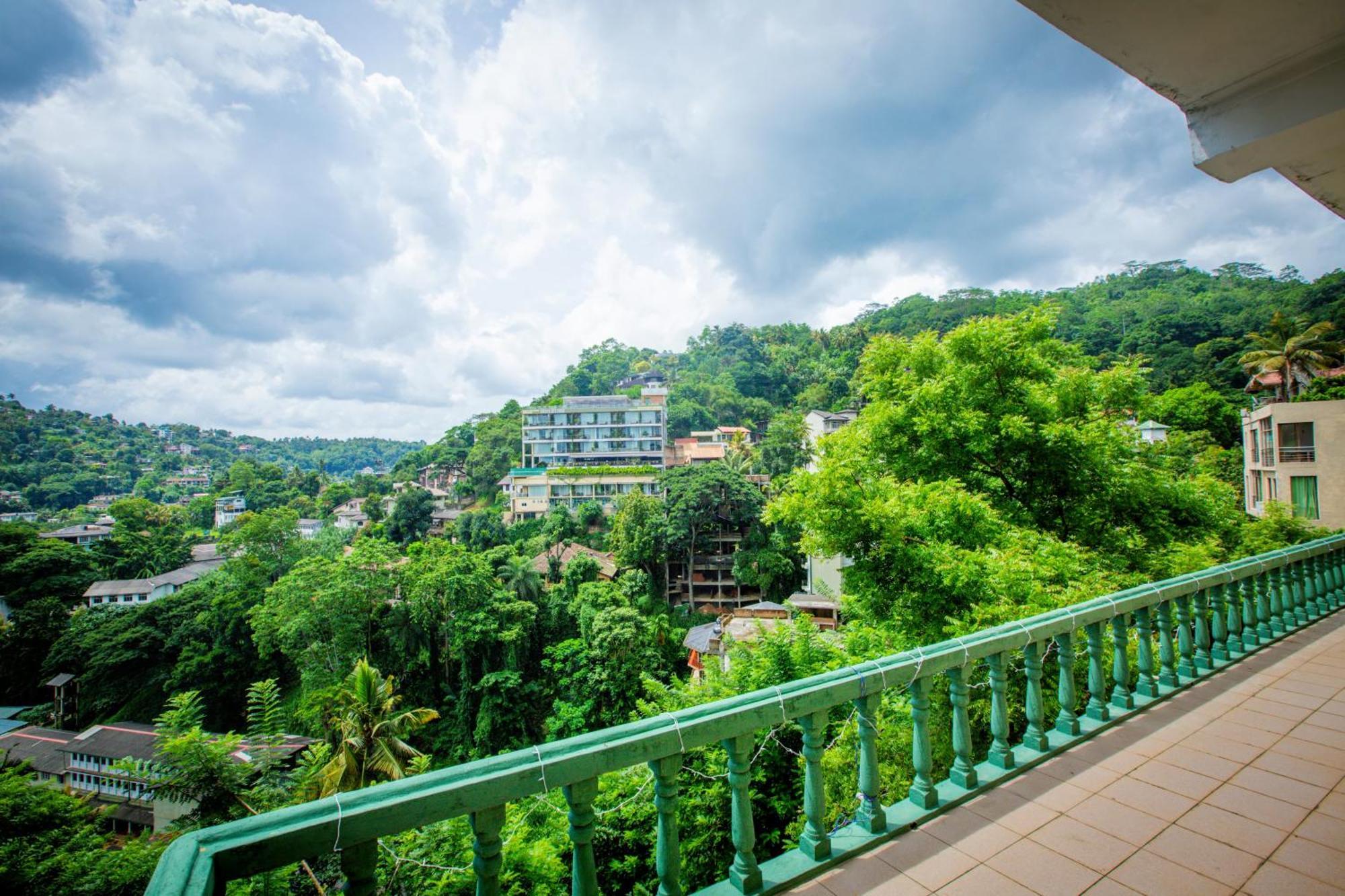 Sunbloom Inn Kandy Luaran gambar