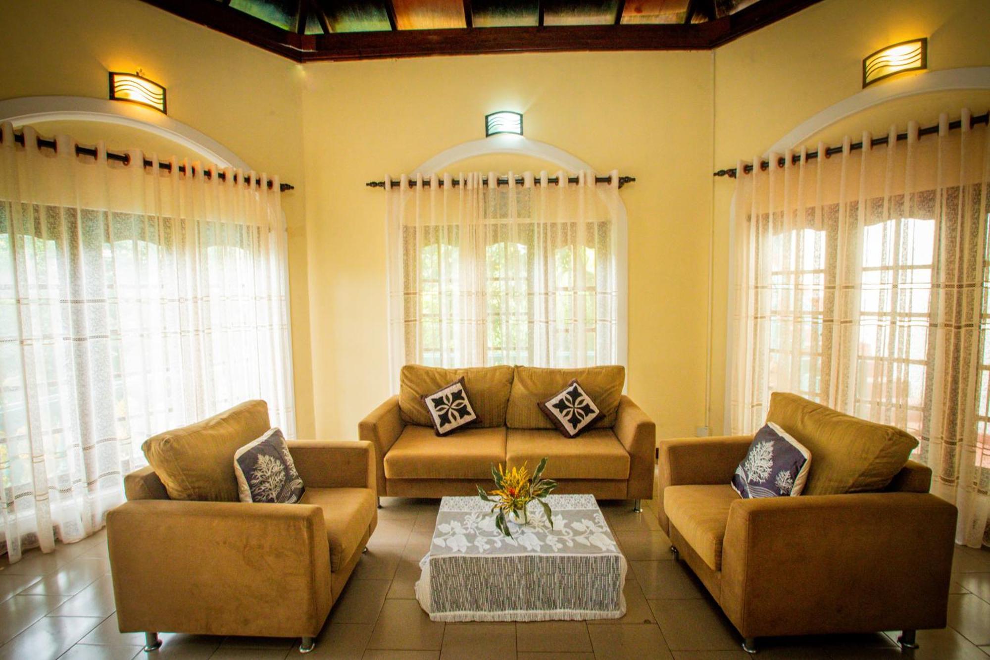 Sunbloom Inn Kandy Luaran gambar