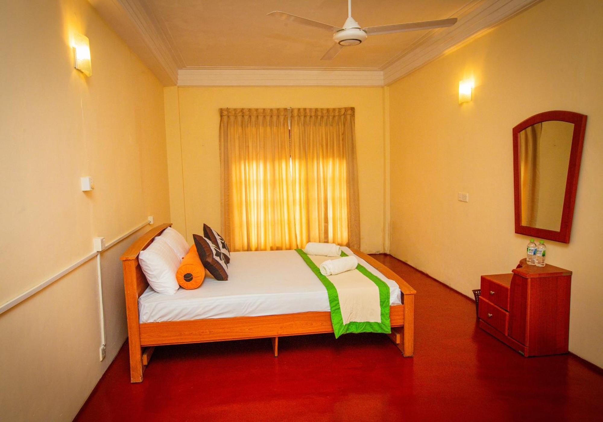 Sunbloom Inn Kandy Luaran gambar