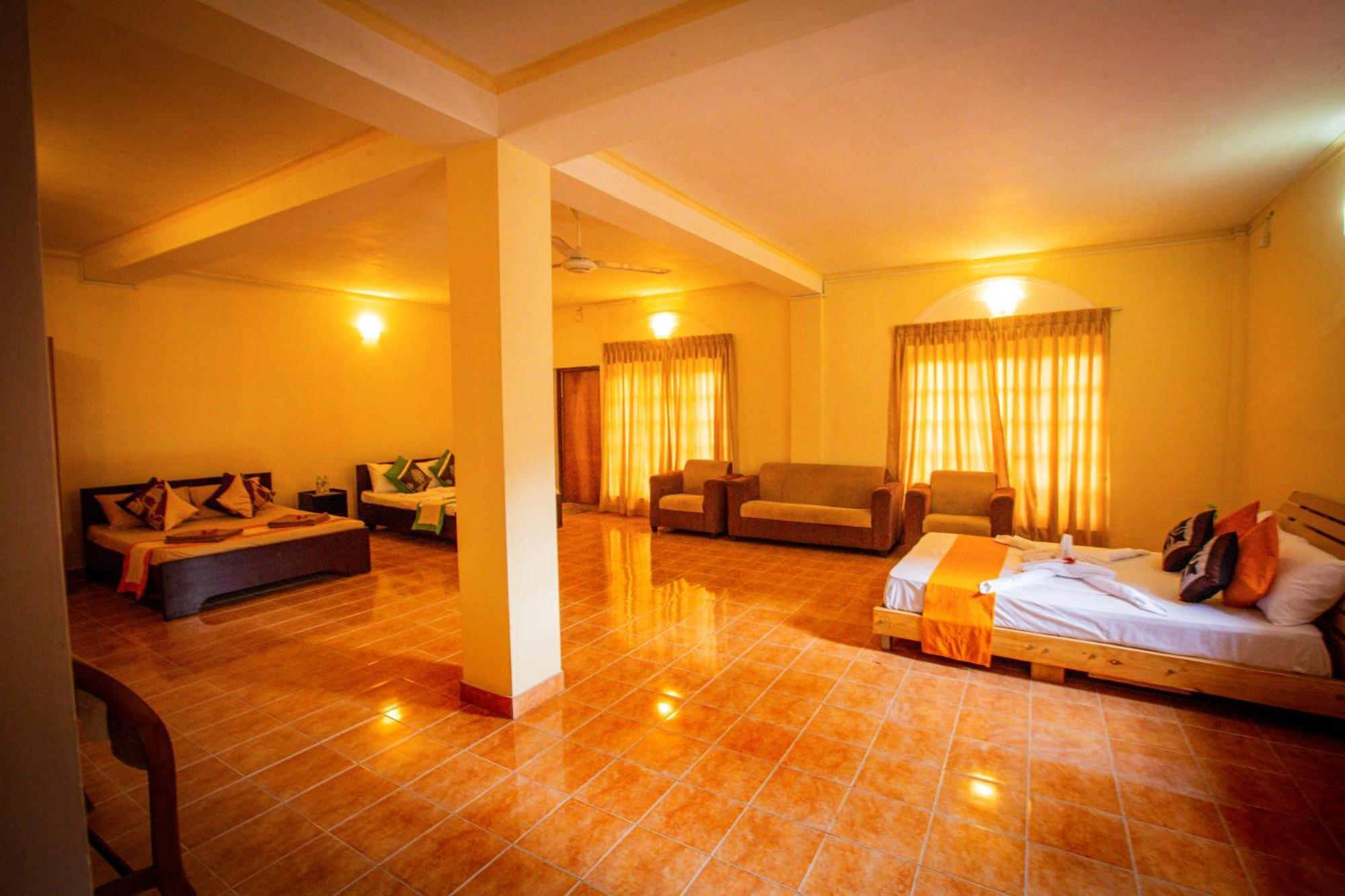 Sunbloom Inn Kandy Luaran gambar