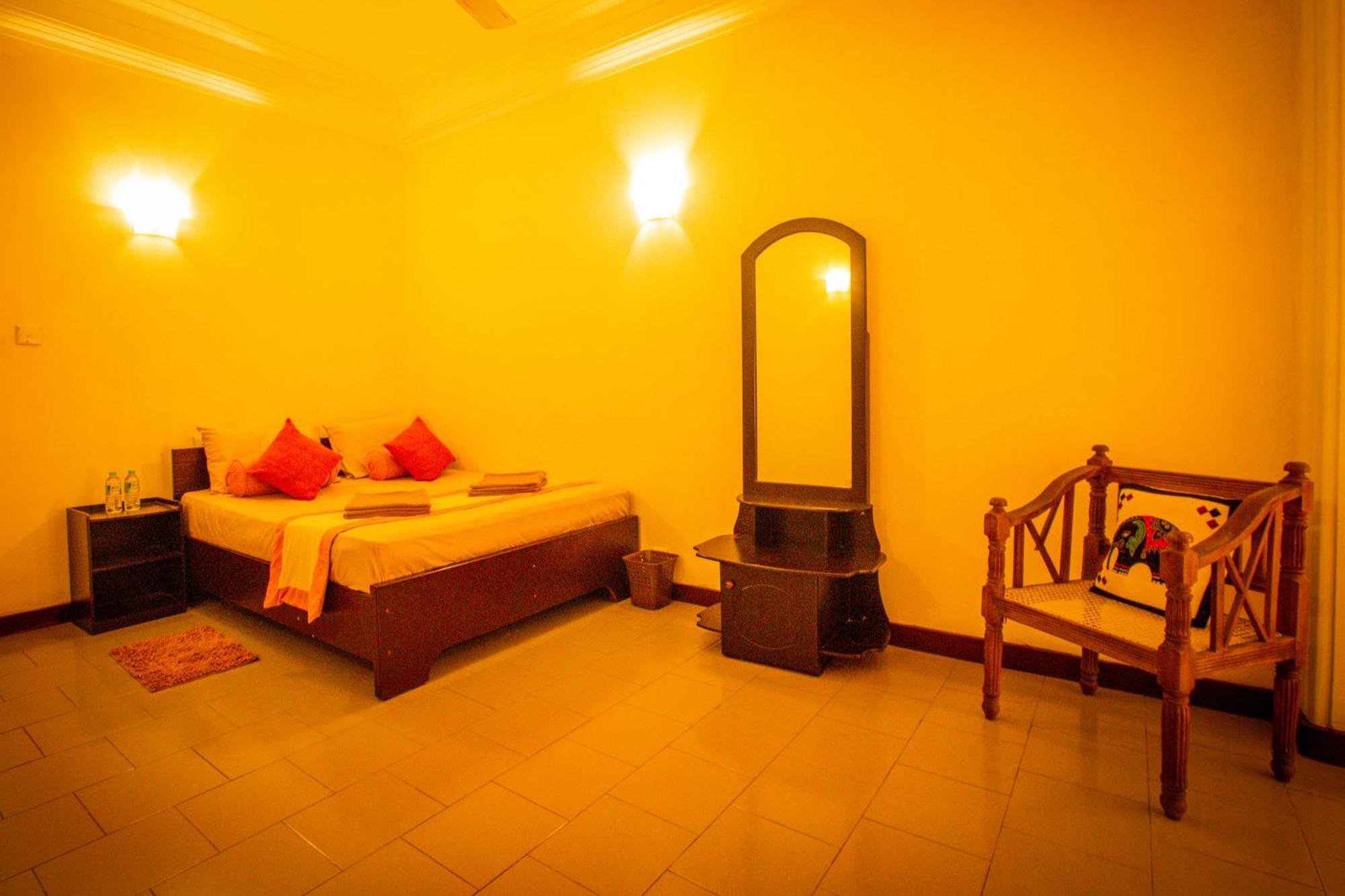 Sunbloom Inn Kandy Luaran gambar