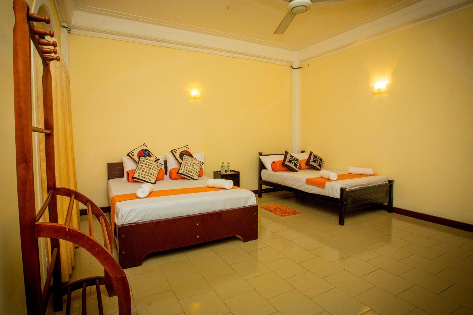 Sunbloom Inn Kandy Luaran gambar