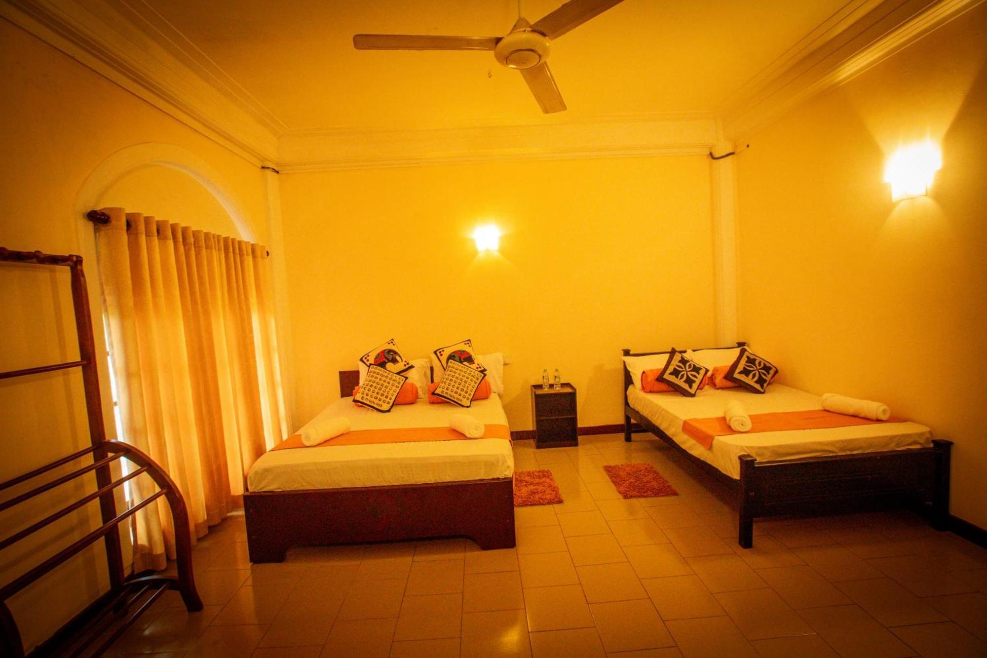 Sunbloom Inn Kandy Luaran gambar